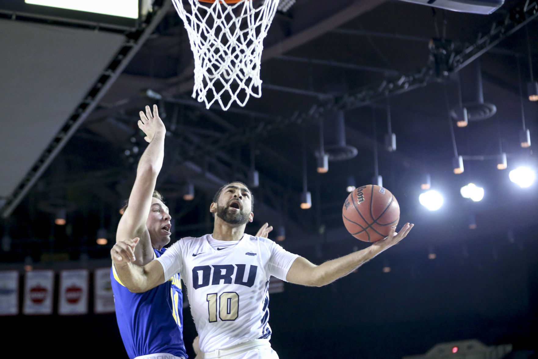 Oral Roberts Golden Eagles vs South Dakota State Jackrabbits